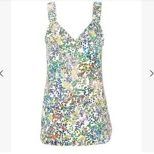 Cabi floral paradise rotation v-neck tank. Size S. Excellent condition.